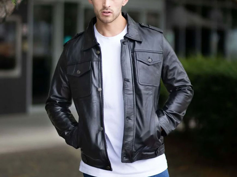 کت چرم مردانه با تیشرت سفید