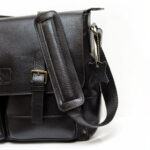 دیزاین کیف اداری دو جیب سگک دار چرمی