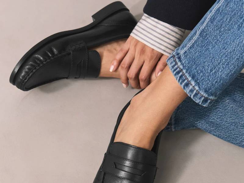 اصول ست کردن کفش چرم زنانه با انواع لباسها